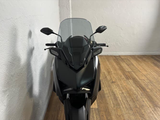 YAMAHA XMAX 125 2024 de segunda mano