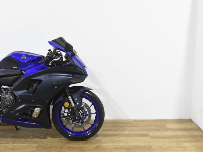 Comprar YAMAHA R7 (A2) 2023 de segunda mano YAMAHA R7 (A2) 2023 de segunda mano