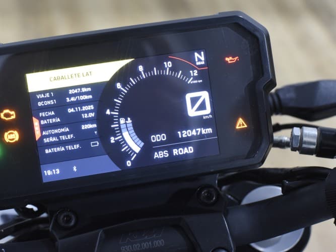 KTM DUKE 125 2023 de segunda mano