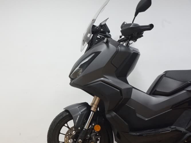HONDA ADV 350 2023 de segunda mano