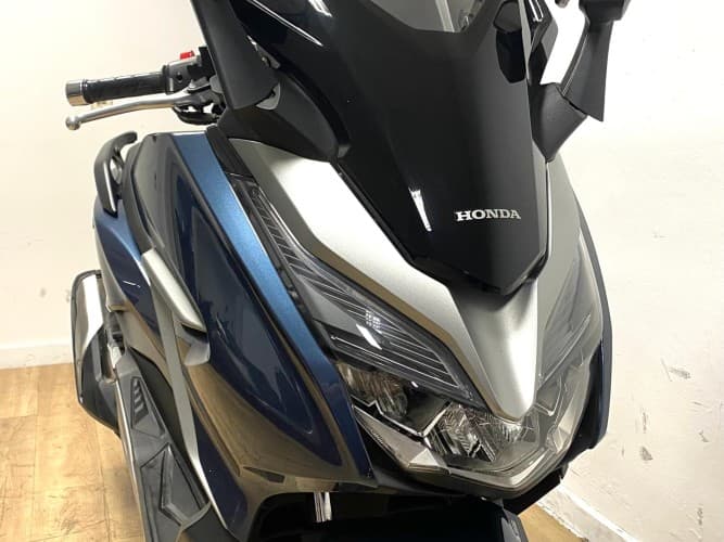 Comprar HONDA FORZA 300 2020 de segunda mano HONDA FORZA 300 2020 de segunda mano
