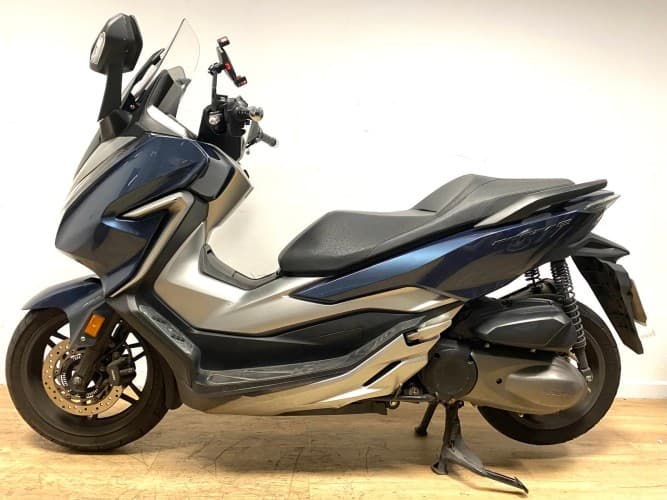 Comprar HONDA FORZA 300 2020 de segunda mano HONDA FORZA 300 2020 de segunda mano