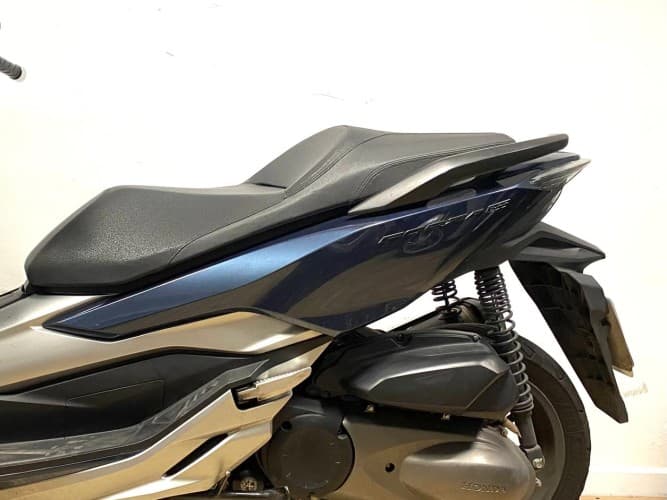 Comprar HONDA FORZA 300 2020 de segunda mano HONDA FORZA 300 2020 de segunda mano