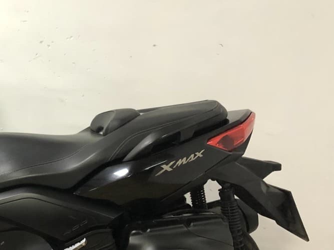 YAMAHA XMAX 400 2013 de segunda mano