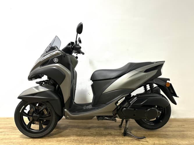 Comprar YAMAHA TRICITY 125 2023 de segunda mano YAMAHA TRICITY 125 2023 de segunda mano