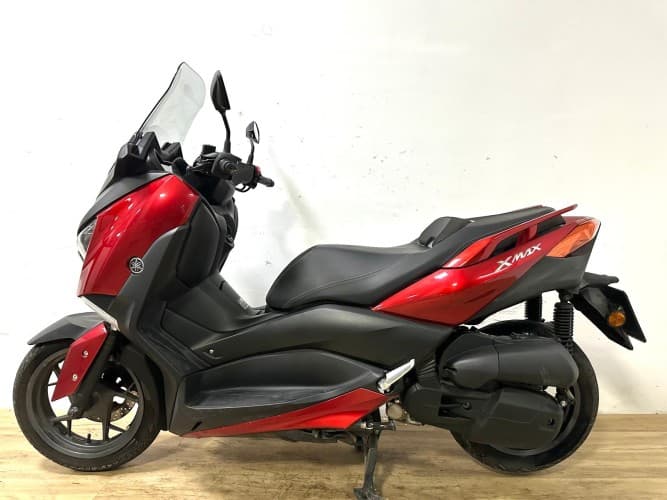 YAMAHA XMAX 125 2018 de segunda mano