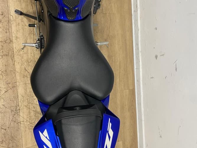 Comprar YAMAHA R7 2023 de segunda mano YAMAHA R7 2023 de segunda mano