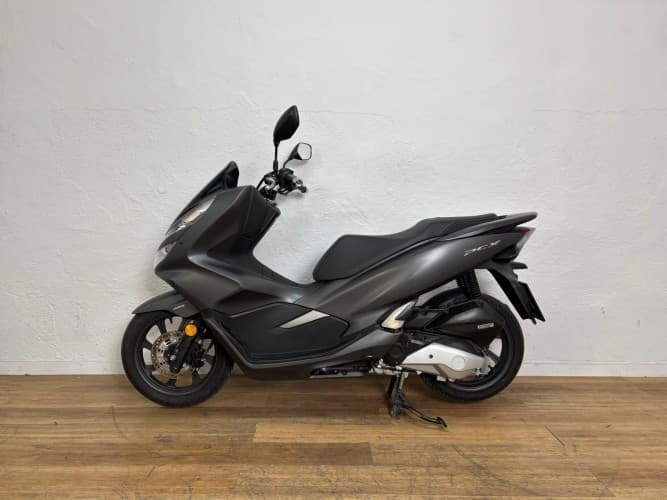 HONDA PCX 125 2019 de segunda mano
