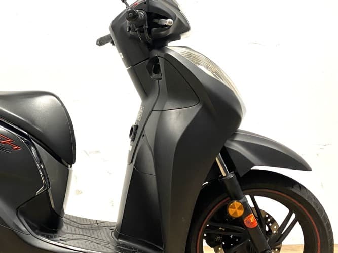 HONDA SH 300I 2018 de segunda mano