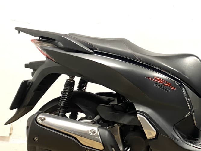 HONDA SH 300I 2018 de segunda mano