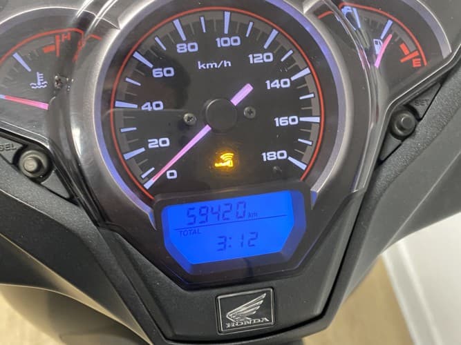 HONDA SH 300I 2018 de segunda mano