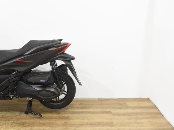 Comprar HONDA FORZA 350 SE-IVA DEDUCIBLE-NUEVA 0KM-GARANT. 3AÑOS 2025 de segunda mano HONDA FORZA 350 SE-IVA DEDUCIBLE-NUEVA 0KM-GARANT. 3AÑOS 2025 de segunda mano