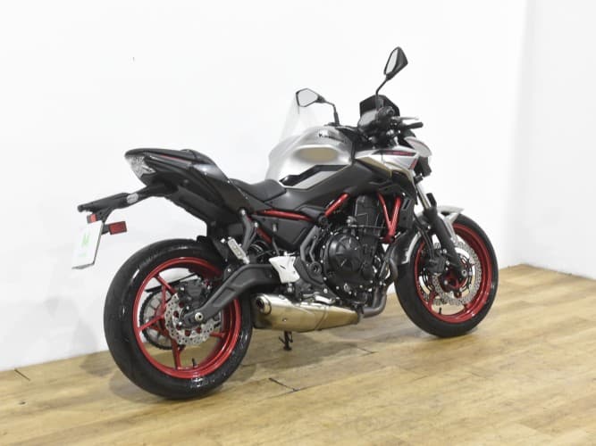 Comprar KAWASAKI Z 650 2023 de segunda mano KAWASAKI Z 650 2023 de segunda mano