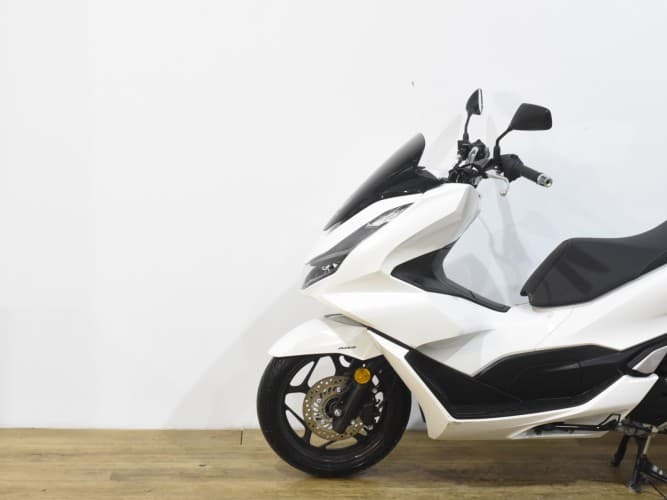 Comprar HONDA PCX 125 2024 de segunda mano HONDA PCX 125 2024 de segunda mano