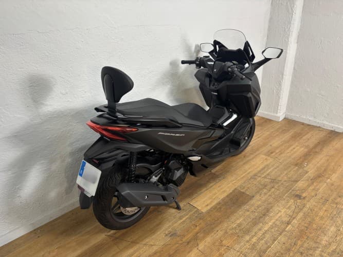 Comprar HONDA FORZA 125 2023 de segunda mano HONDA FORZA 125 2023 de segunda mano