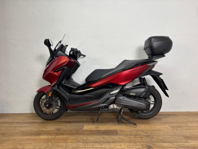 HONDA FORZA 125 2020 de segunda mano