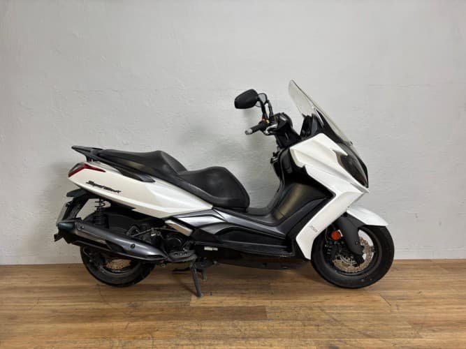 KYMCO SUPER DINK 350 2021 de segunda mano