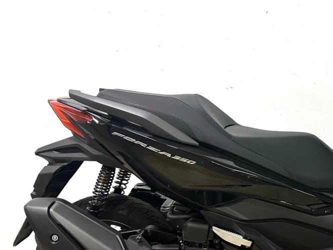 HONDA FORZA 350 (IVA DEDUCIBLE)(NUEVA 0KM-GARANT. 3AÑOS) 2025 de segunda mano