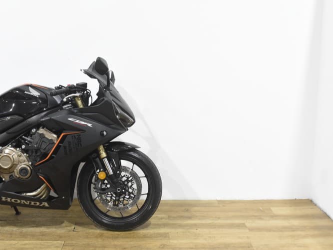 Comprar HONDA CBR 650 R (A) 2022 de segunda mano HONDA CBR 650 R (A) 2022 de segunda mano