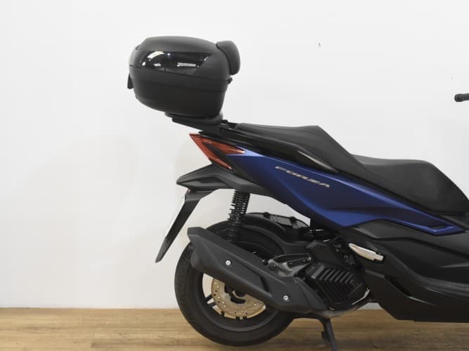 HONDA FORZA 125 2023 de segunda mano