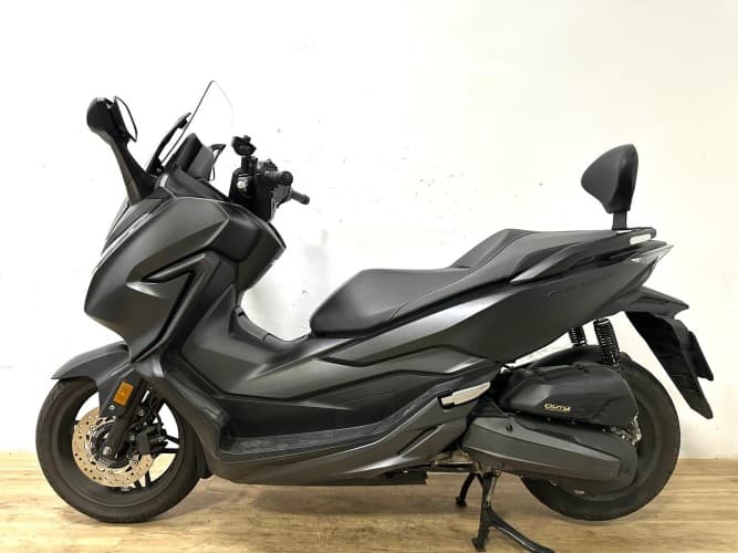 Comprar HONDA FORZA 125 2020 de segunda mano HONDA FORZA 125 2020 de segunda mano