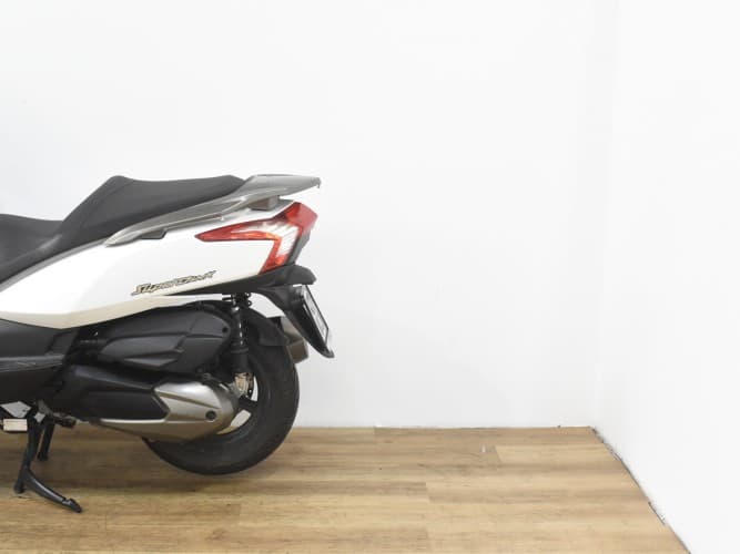 KYMCO SUPER DINK 300I 2011 de segunda mano