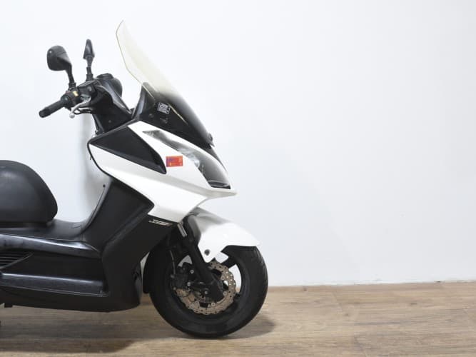 Comprar KYMCO SUPER DINK 300I 2011 de segunda mano KYMCO SUPER DINK 300I 2011 de segunda mano