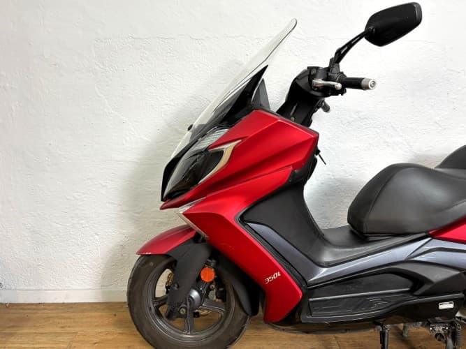 Comprar KYMCO SUPER DINK 350 2018 de segunda mano KYMCO SUPER DINK 350 2018 de segunda mano