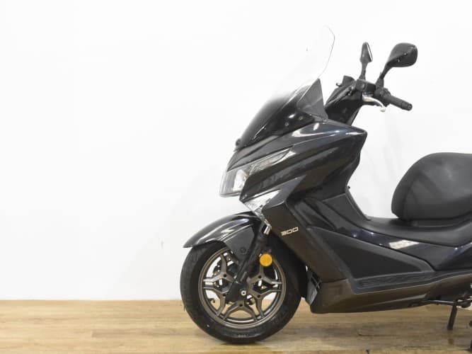 KYMCO SUPER DINK 300 ABS 2017 de segunda mano