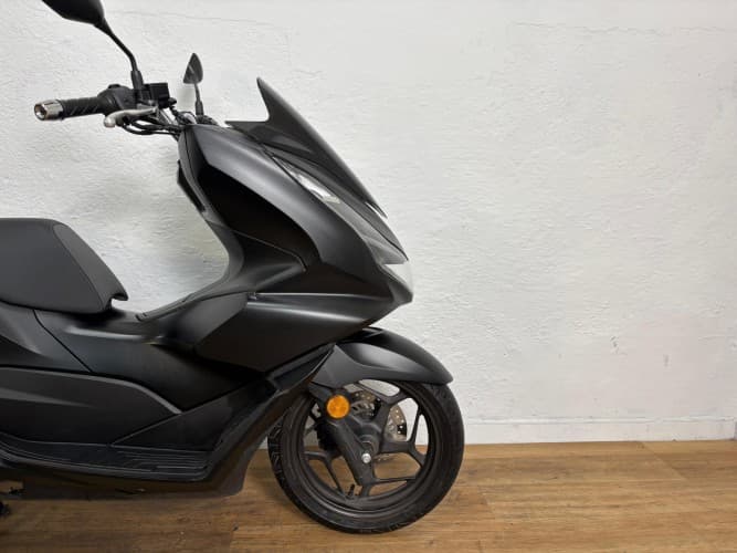 HONDA PCX 125 2023 de segunda mano