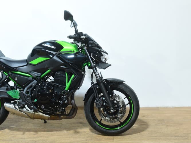 Comprar KAWASAKI Z 650 (A2) 2022 de segunda mano KAWASAKI Z 650 (A2) 2022 de segunda mano