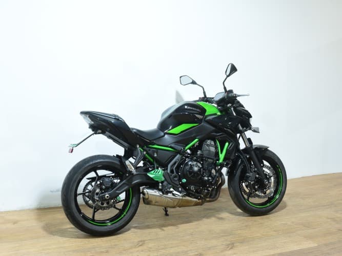 Comprar KAWASAKI Z 650 (A2) 2022 de segunda mano KAWASAKI Z 650 (A2) 2022 de segunda mano