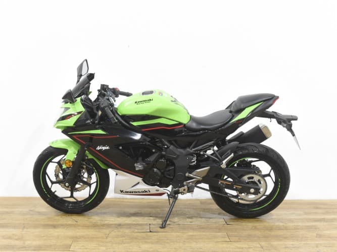 KAWASAKI NINJA 125 2022 de segunda mano