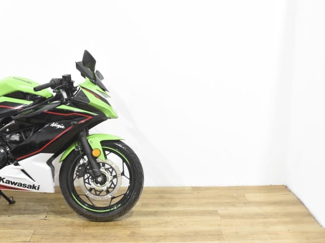 KAWASAKI NINJA 125 2022 de segunda mano
