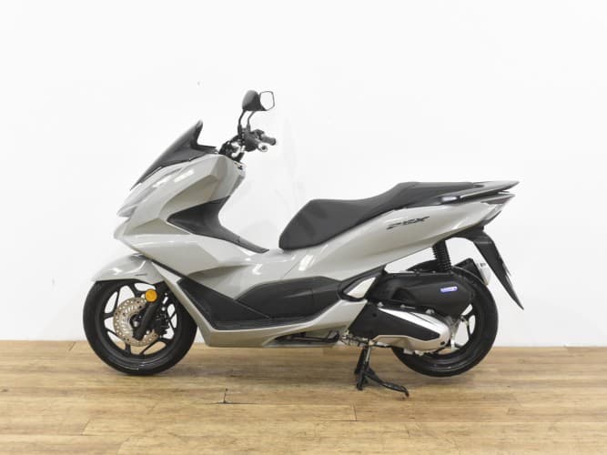HONDA PCX 125 2024 de segunda mano