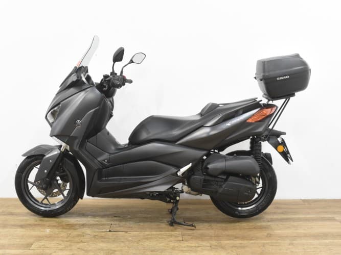 YAMAHA XMAX 125 2018 de segunda mano
