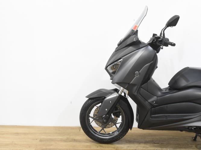 YAMAHA XMAX 125 2018 de segunda mano