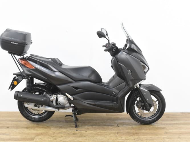 YAMAHA XMAX 125 2018 de segunda mano
