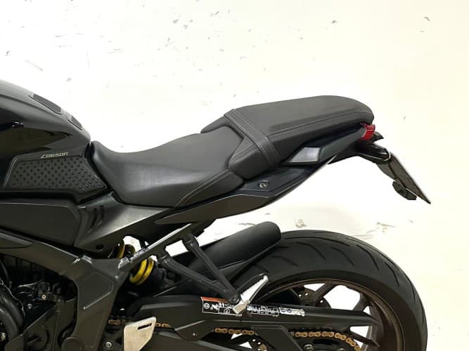 Comprar HONDA CB 650 R (A) 2019 de segunda mano HONDA CB 650 R (A) 2019 de segunda mano