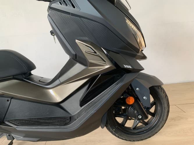 SYM CRUISYM 300 2019 de segunda mano