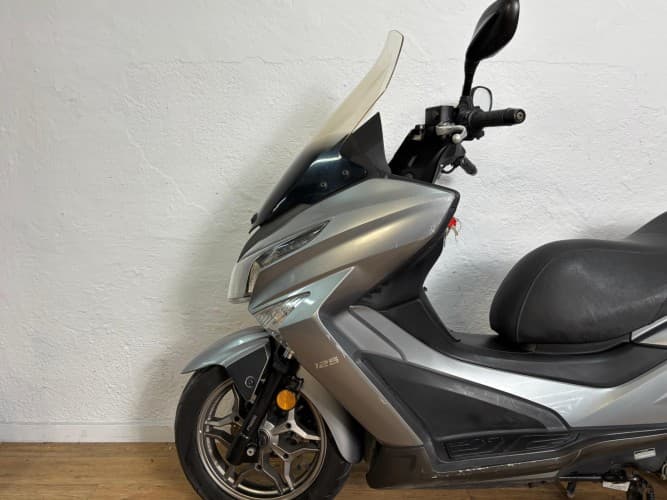KYMCO GRAND DINK 125 2017 de segunda mano
