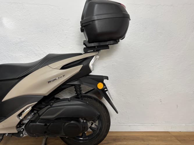 YAMAHA TRICITY 125 (GARANTIA EXTENDIDA HASTA 05/28) 2023 de segunda mano