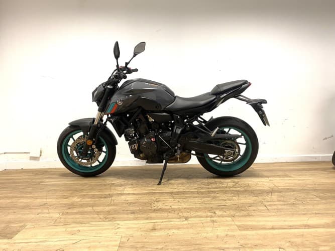 Comprar YAMAHA MT-07 (A2) 2022 de segunda mano YAMAHA MT-07 (A2) 2022 de segunda mano