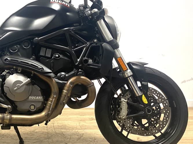 Comprar DUCATI MONSTER 821 2019 de segunda mano DUCATI MONSTER 821 2019 de segunda mano
