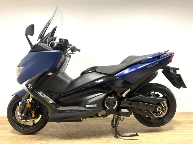 Comprar YAMAHA TMAX 530 DX 2018 de segunda mano YAMAHA TMAX 530 DX 2018 de segunda mano