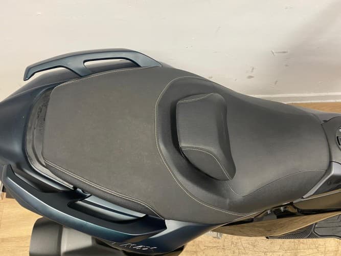 Comprar YAMAHA TMAX 560 TECH MAX 2022 de segunda mano YAMAHA TMAX 560 TECH MAX 2022 de segunda mano