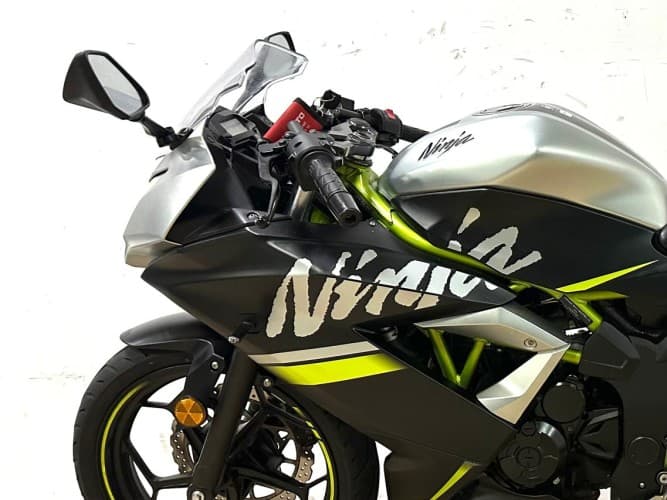 Comprar KAWASAKI NINJA 125 2019 de segunda mano KAWASAKI NINJA 125 2019 de segunda mano