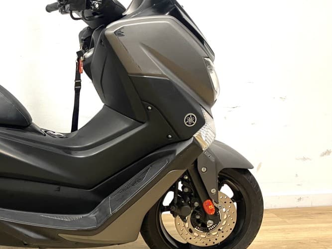 YAMAHA NMAX 125 2020 de segunda mano