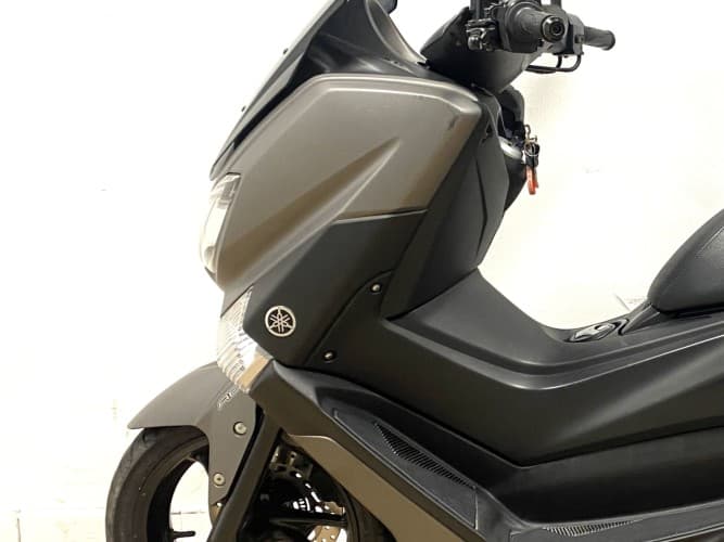YAMAHA NMAX 125 2020 de segunda mano