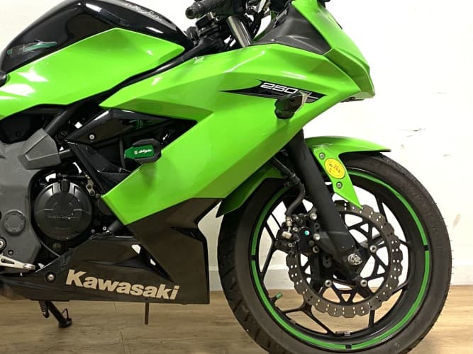 KAWASAKI NINJA 250 SL 2018 de segunda mano